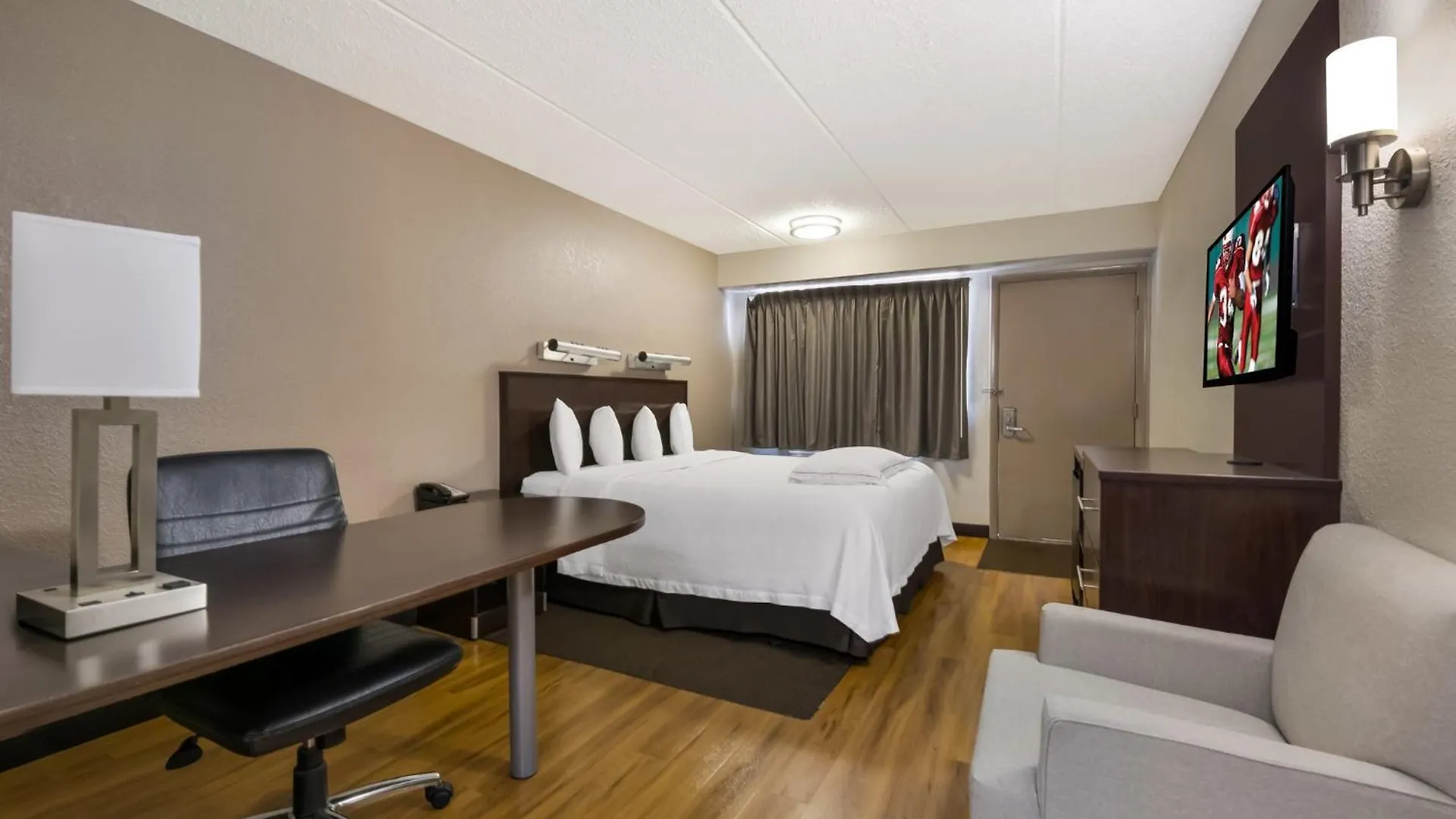 Red Roof Inn Plus+ Nashville Airport