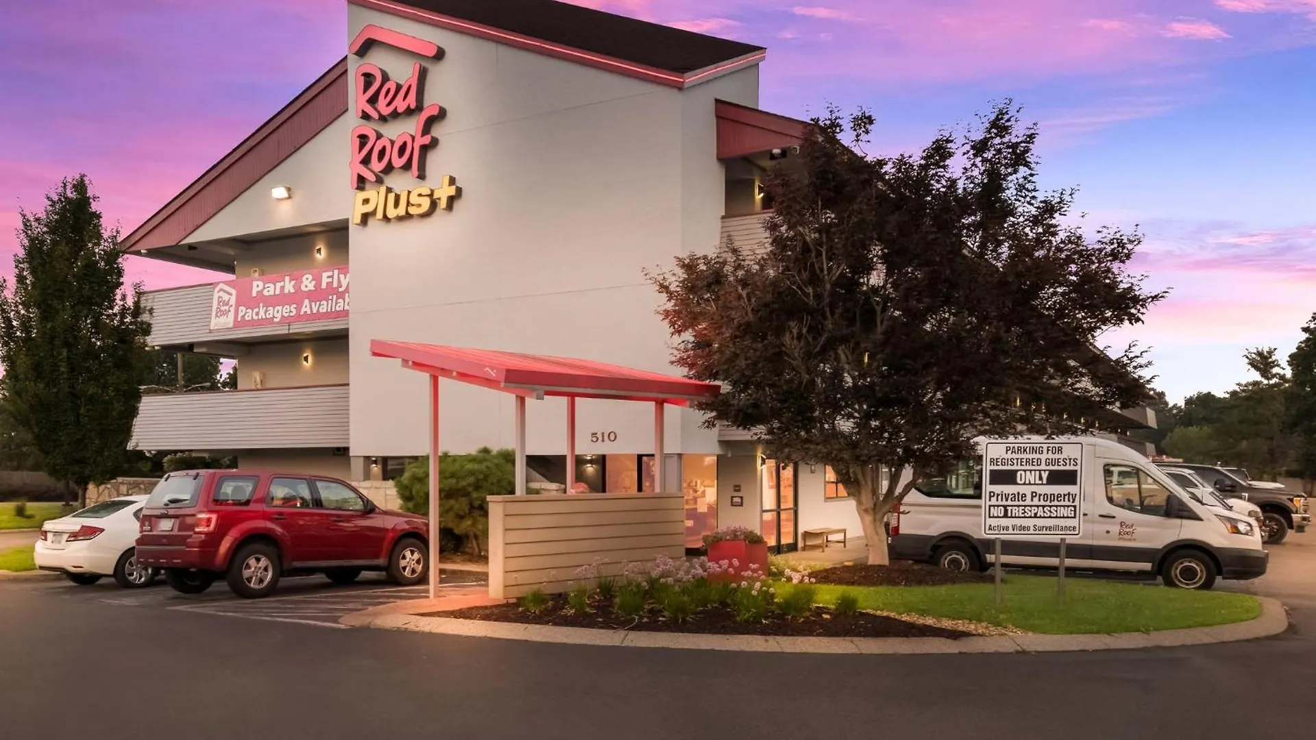 Red Roof Inn Plus+ Nashville Airport 3*,  United States