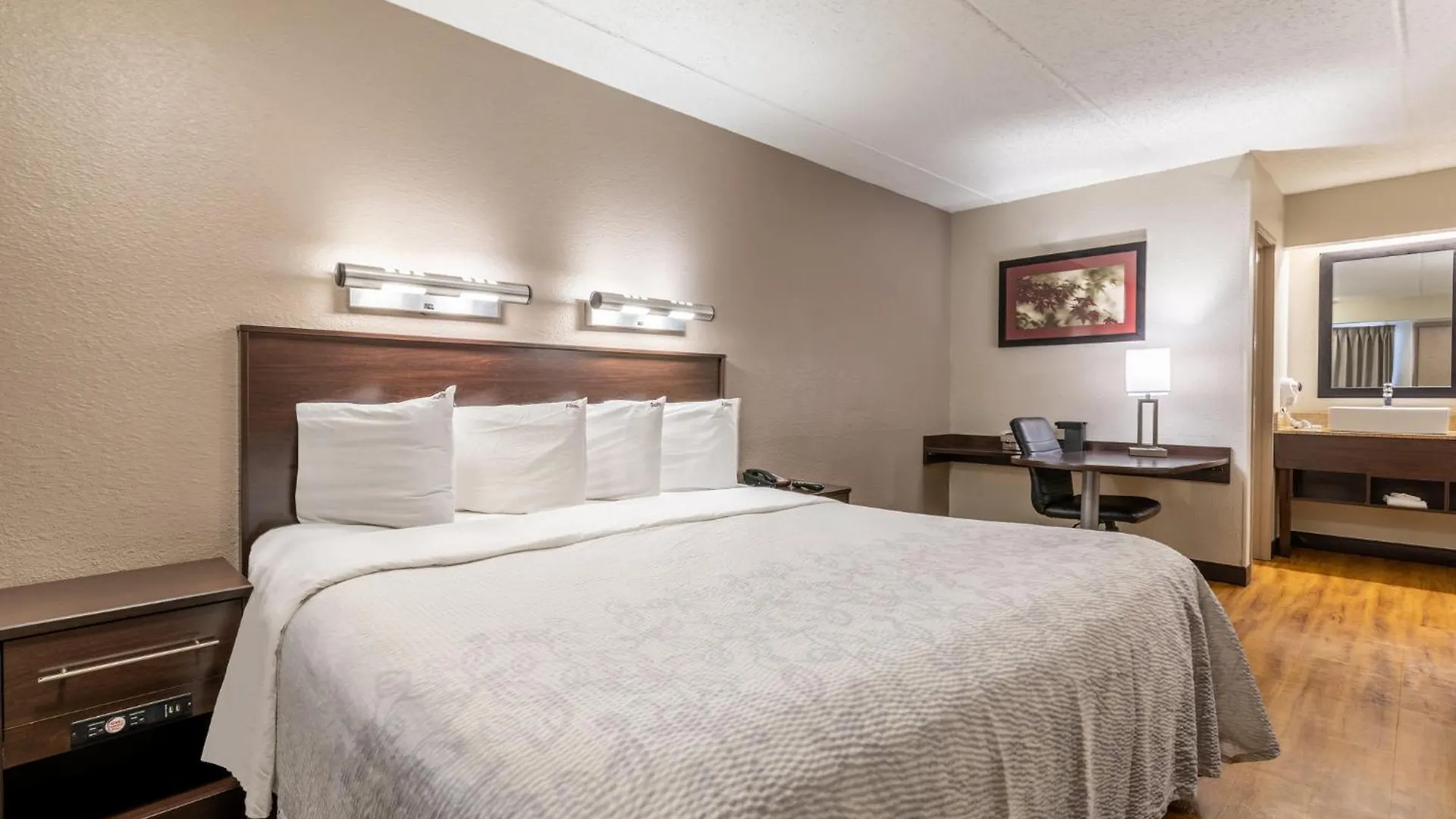 *** Hotel Red Roof Inn Plus+ Nashville Airport United States
